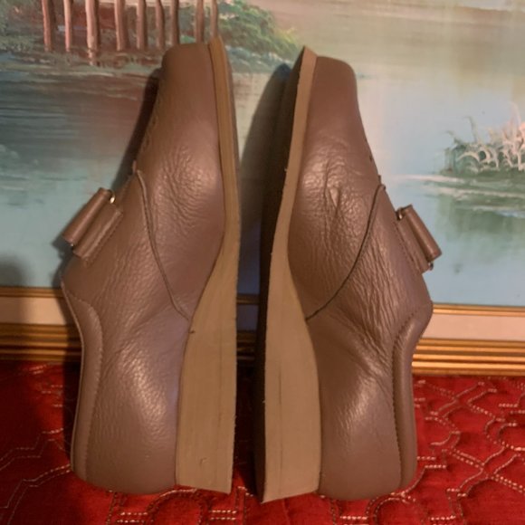 P W Minor Women's Shoes Extra Depth Taupe Tan Straps Size 9D Wide - Picture 6 of 13